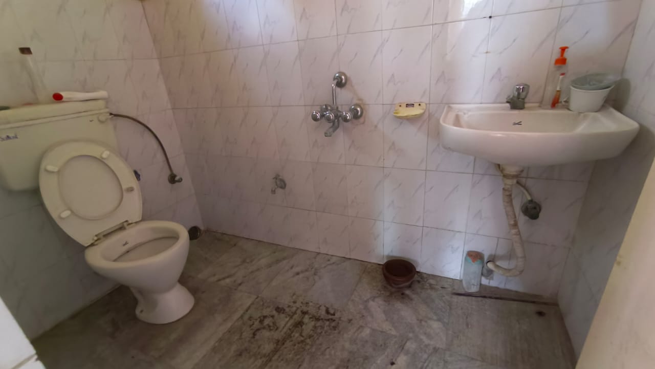 Unfurnished 3bhk in Rupnagar, Birubari, Guwahati, Assam, India for Rent